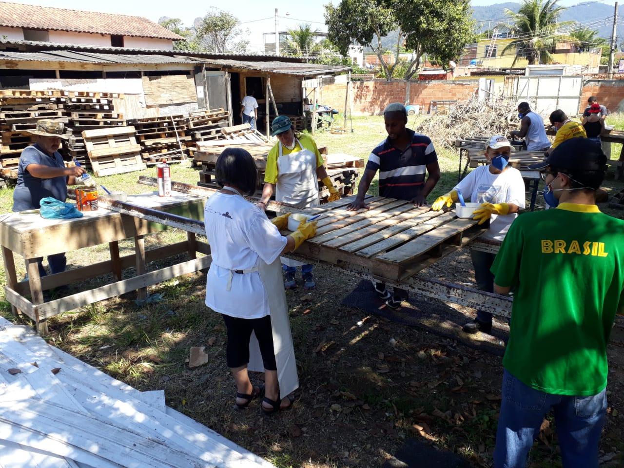 preparacao pallets coop esperanca3.jpg